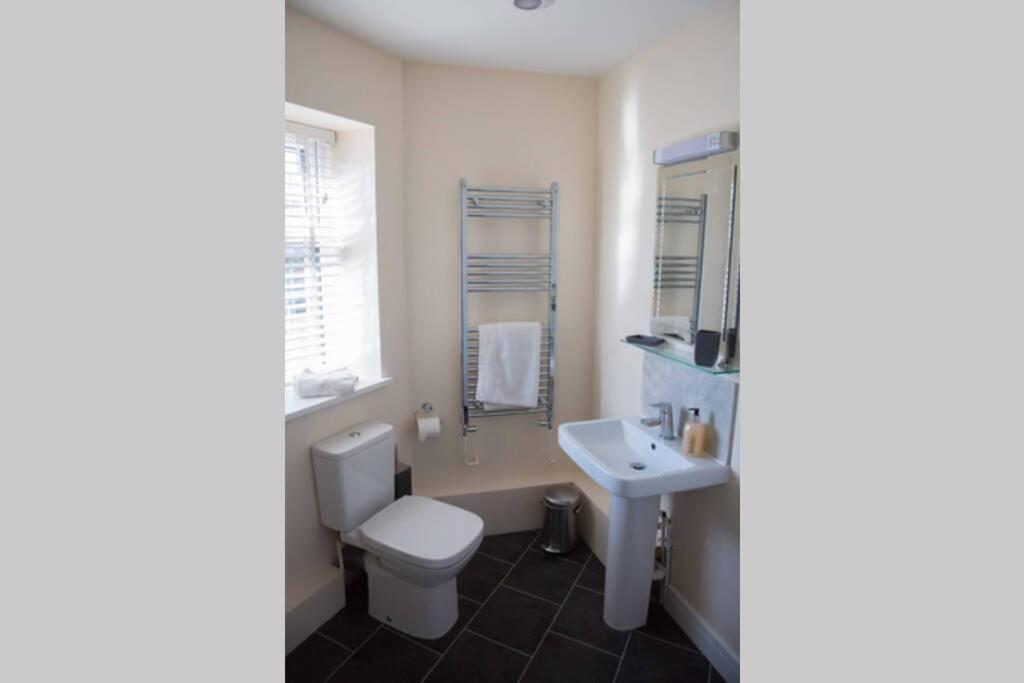 13 The Grosvenor, Luxury Flat, Central Newmarket, Newmarket  Luaran gambar